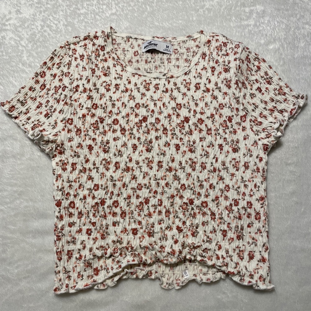 Medium Hollister Top